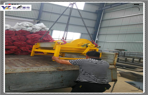 濕式磁選機，磁選機廠家濕式永磁磁選機效益高_釩鈦鐵礦磁選機廠家濕式永磁磁選機效益高型號參數及磁場強度