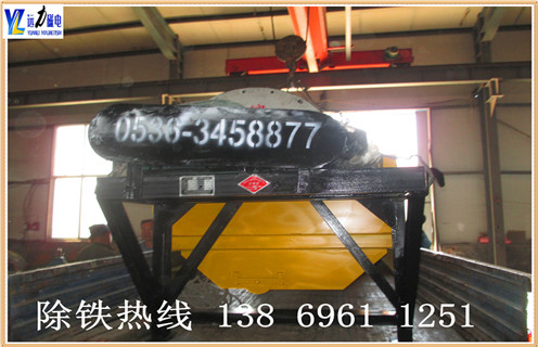 .ct永磁筒式磁選機參數一 濕式永磁筒式磁選機作為分離設備的不斷發展的結果可以提供一個完整的技術,采礦及礦產行業的磁性濕分離. 2.ct永磁筒式磁選機參數二 產品型號和尺寸提供的濕式永磁磁選機尺寸的直徑,1200毫米和916毫米的長度可達3000毫米.三種基本的分隔設計可用于分選,粗加工和精加工/清潔應用.每種類型可以提供在單一的感光鼓或多個鼓燧巖或磁鐵礦階段,以及用于恢復密介質中的磁介質植物. 3.ct永磁筒式磁選機參數三 濕式永磁筒式磁選機在固定的磁軛是一個組件,鍶-鐵素體永久陶瓷磁鐵.旋轉滾筒可與可選的橡膠或不銹鋼蓋.磁通模式會匹配以獲得最佳性能的容器配置.濕磁分離器直徑916×300毫米,是916系列中最小的滿量分隔,主要用于工業試驗.分離器可交付并發,逆流和反旋轉版本.實驗室使用的濕式永磁筒式磁選機磁場尺寸直徑600 x 285毫米和直徑.200×100毫米,適合于間歇或連續的測試.